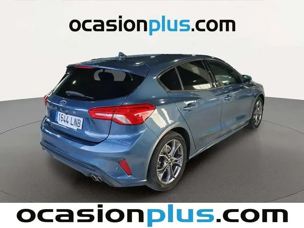 Usado Ford Focus ST-Line 120 CV (88 kW) 2021 Azul Utilitario