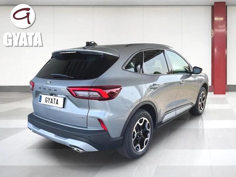 Usado Ford Kuga Active X 183 CV (134 kW) 2024 Gris SUV
