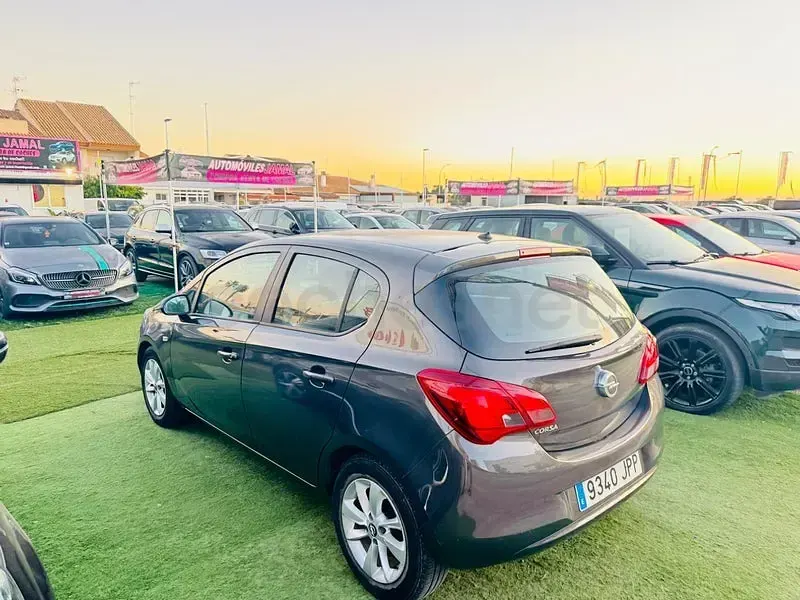 Usado Opel Corsa Selective 90 CV (66 kW) 2016 Marrón Utilitario
