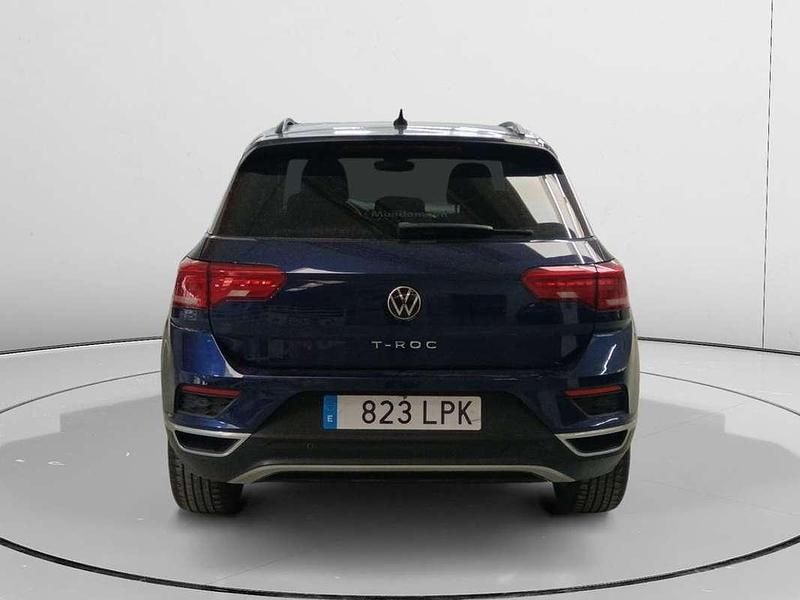 Usado VW T-Roc Advance 111 CV (81 kW) 2021 Azul SUV