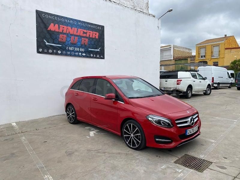 Usado Mercedes B200 136 CV (100 kW) 2017 Rojo Monovolumen