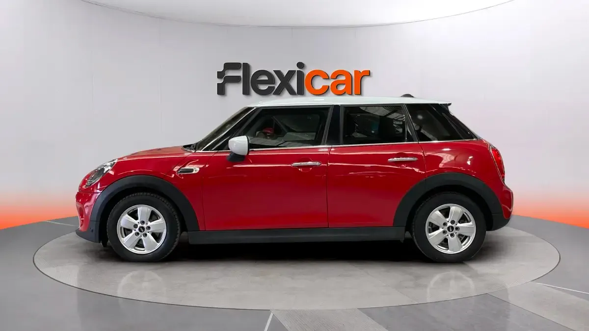 Usado Mini ONE 102 CV (75 kW) 2020 Rojo Utilitario