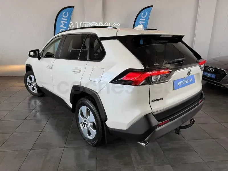 Usado Toyota RAV4 Advance 151 CV (111 kW) 2019 Blanco SUV