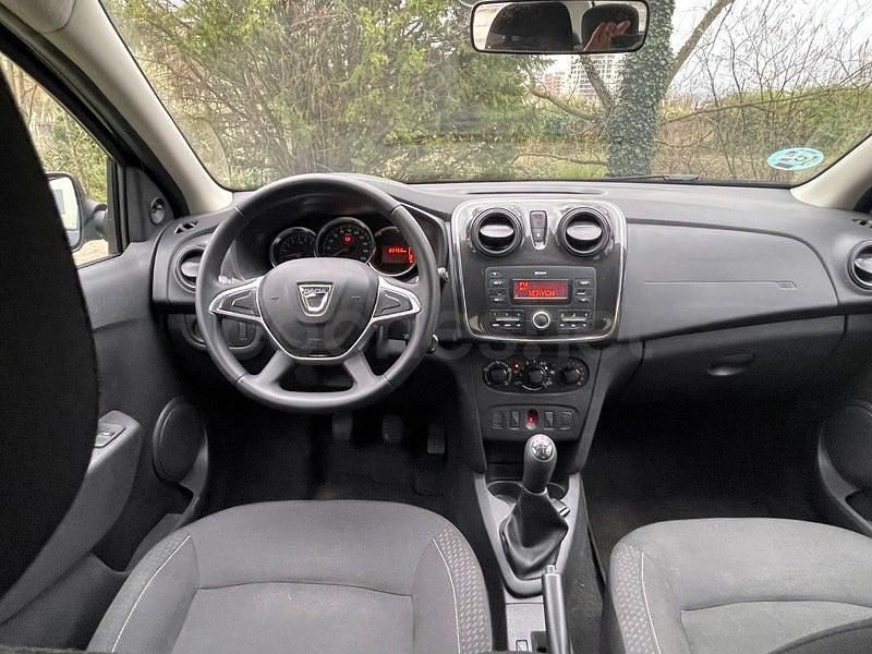 Usado Dacia Logan Comfort 95 CV (69 kW) 2020 Azul Berlina