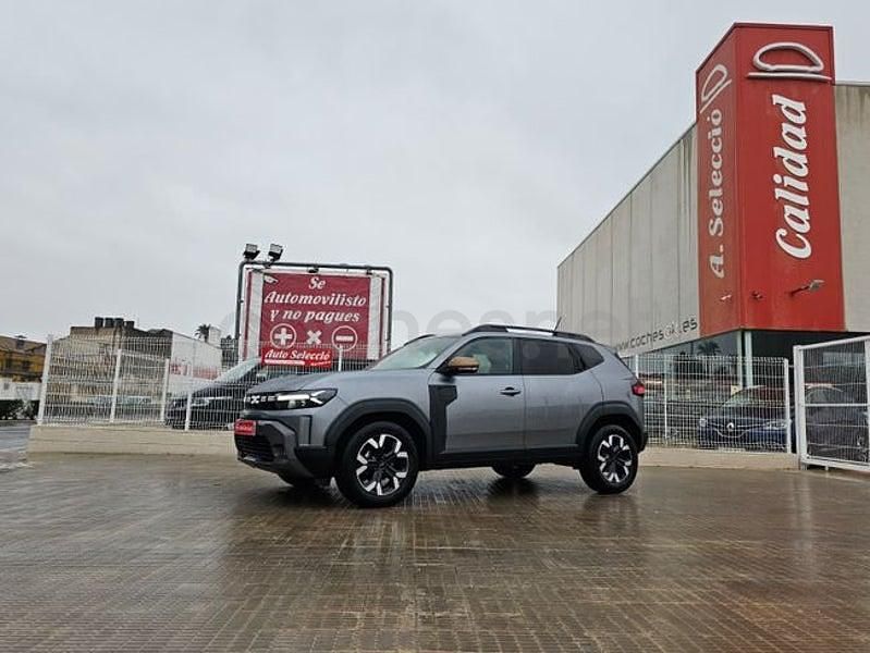 Usado Dacia Duster Extreme 130 CV (95 kW) 2025 Gris / plata SUV