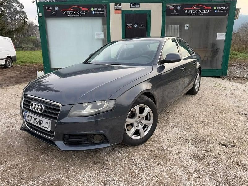 Usado Audi A4 143 CV (105 kW) 2010 Gris / plata Berlina