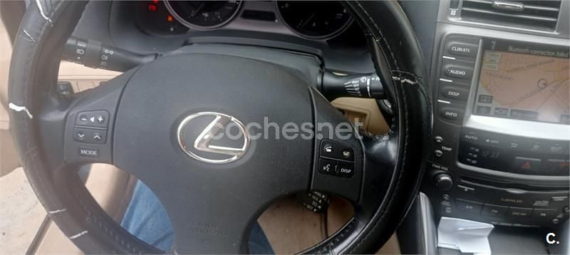 Usado Lexus IS220d Luxury Line 177 CV (130 kW) 2006 Marrón Berlina