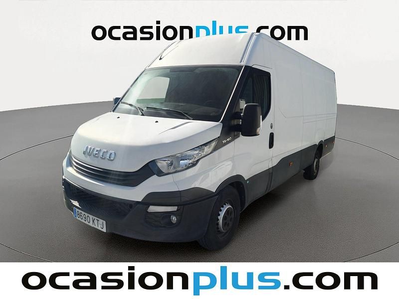 Usado Iveco Daily 156 CV (114 kW) 2019 Blanco Familiar