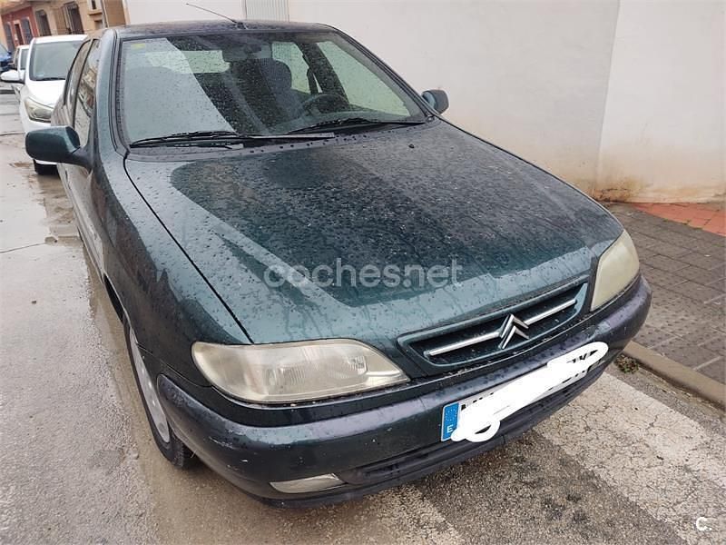 Usado Citroën Xsara Exclusive 90 CV (66 kW) 1998 Verde Berlina