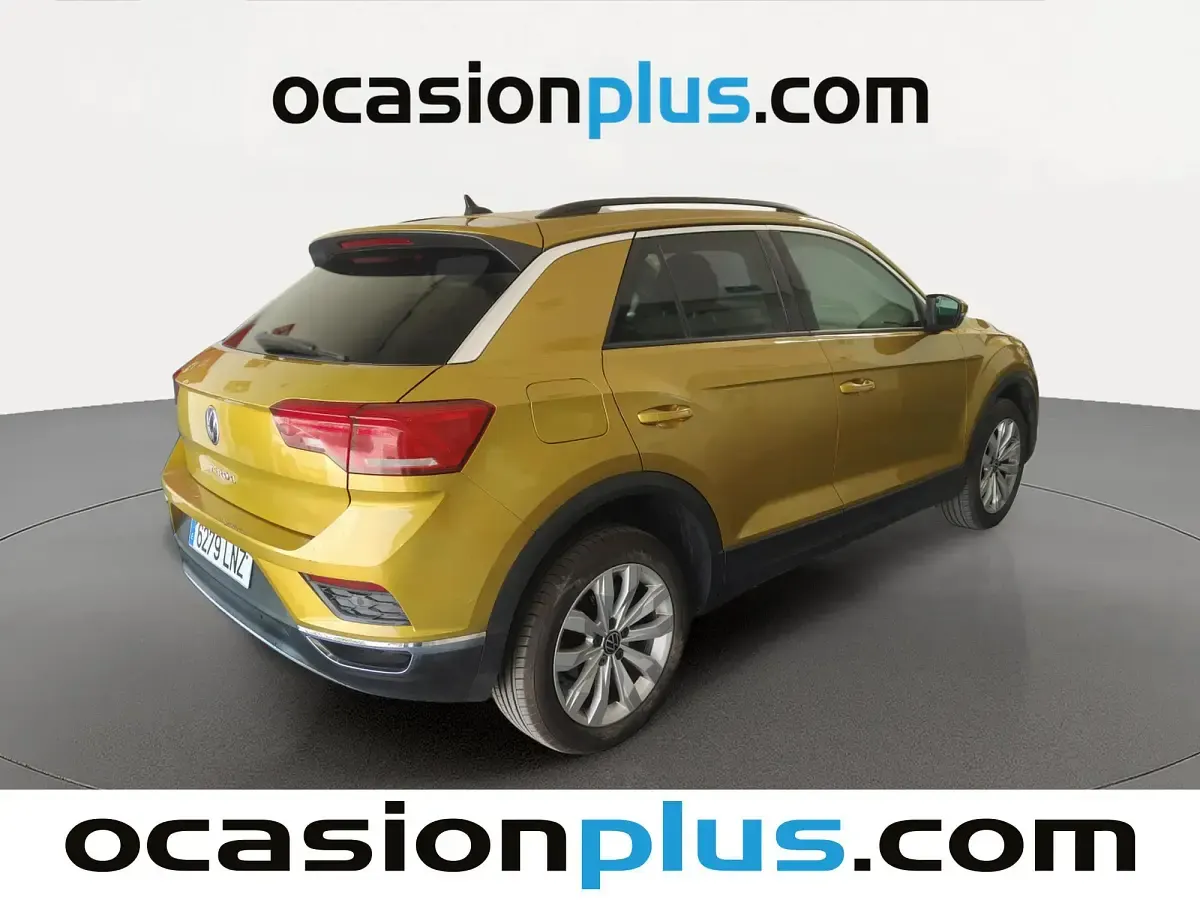 Usado VW T-Roc Advance 150 CV (110 kW) 2021 Amarillo SUV