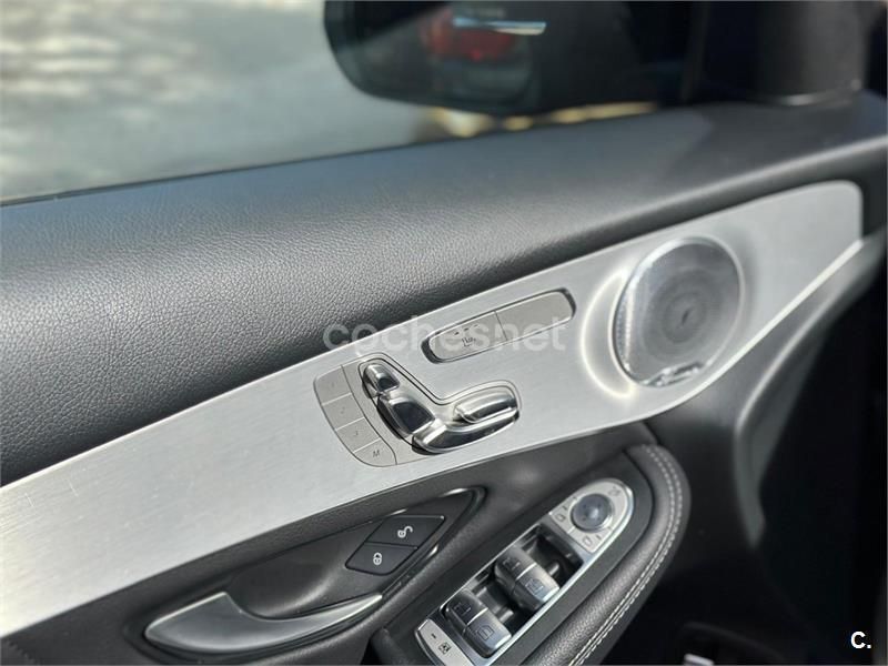 Usado Mercedes GLC300 245 CV (180 kW) 2020 Gris / plata Coupe