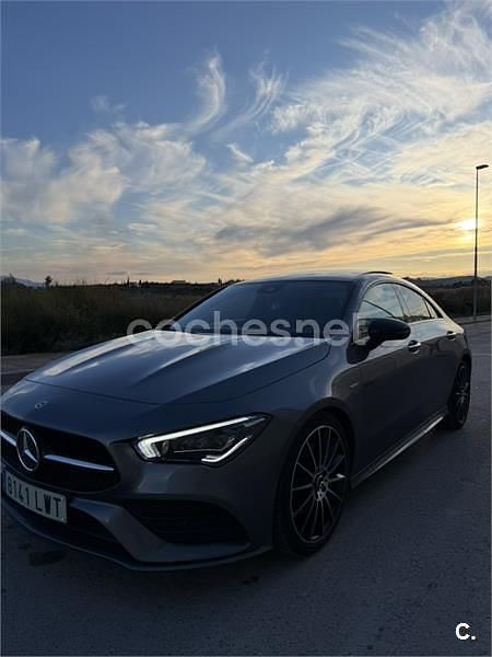 Usado Mercedes CLA200 150 CV (110 kW) 2022 Gris / plata Berlina