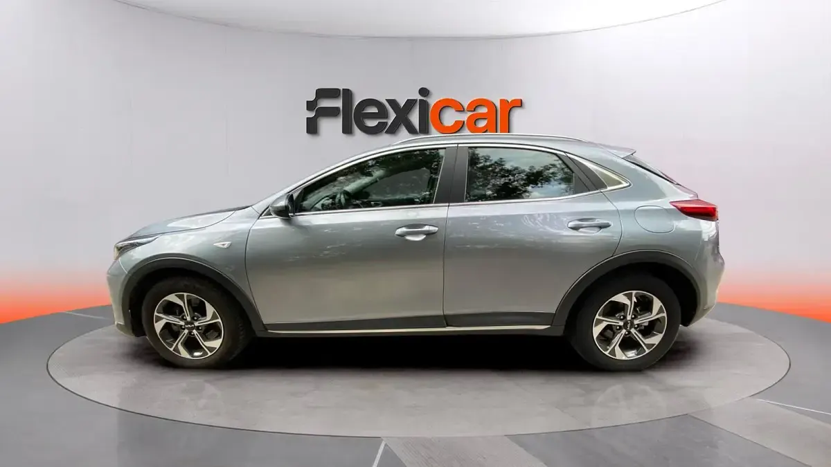 Usado Kia XCeed 160 CV (117 kW) 2023 Gris SUV