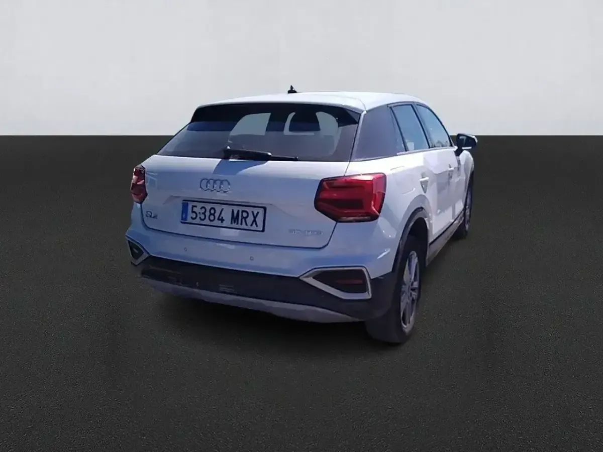 Usado Audi Q2 Advanced Plus 116 CV (85 kW) 2024 Blanco SUV