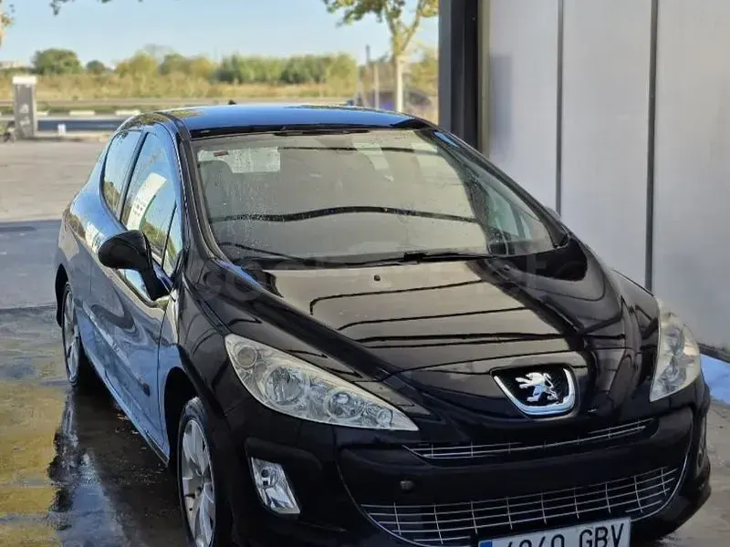 Usado Peugeot 308 Sport 120 CV (88 kW) 2008 Negro Berlina