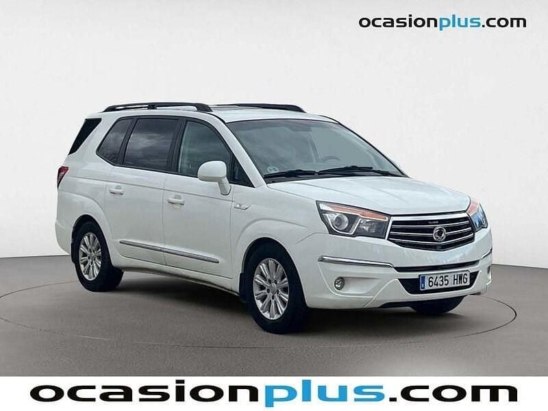 Usado SsangYong Rodius Limited 155 CV (114 kW) 2014 Blanco Monovolumen