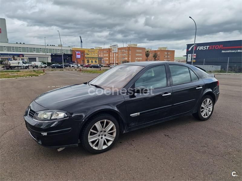 Usado Renault Laguna III Privilege 130 CV (95 kW) 2007 Negro Berlina