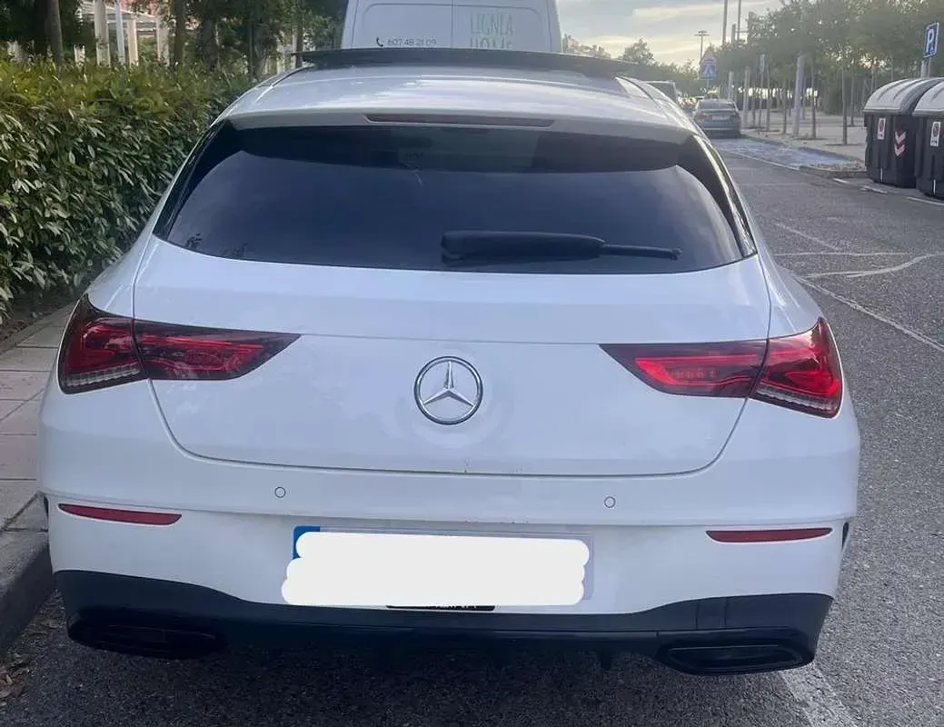 Usado Mercedes CLA250e Shooting Brake 218 CV (160 kW) 2020 Blanco Familiar