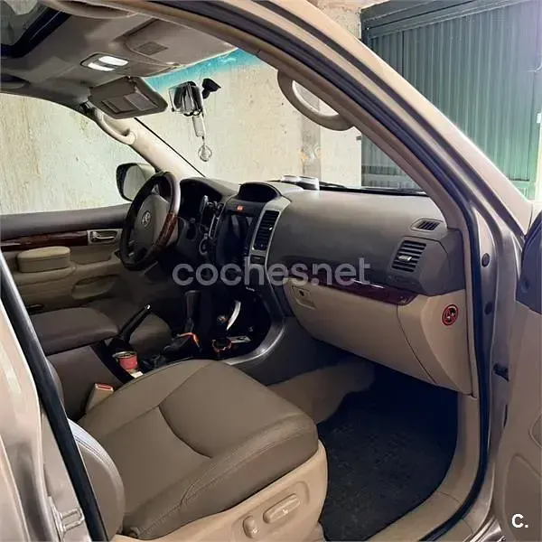 Usado Toyota Land Cruiser 163 CV (119 kW) 2004 Beige SUV