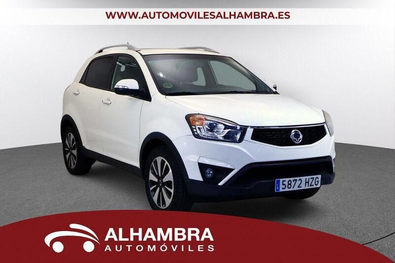 Usado Ssangyong (KGM) Korando Limited 175 CV (128 kW) 2014 Blanco SUV