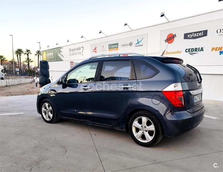 Usado Honda FR-V Executive 150 CV (110 kW) 2005 Gris / plata Monovolumen