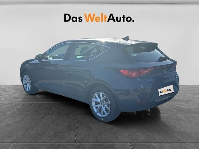 Usado Seat Leon Style 116 CV (85 kW) 2025 Azul