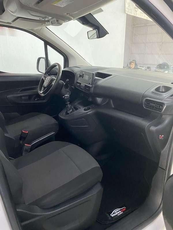 Usado Opel Combo Life Edition 102 CV (75 kW) 2021 Blanco Monovolumen