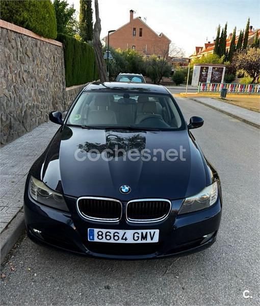 Azul Usado 2009 BMW 320 Berlina | 7000 € (Precio justo) - Imagen 1/4