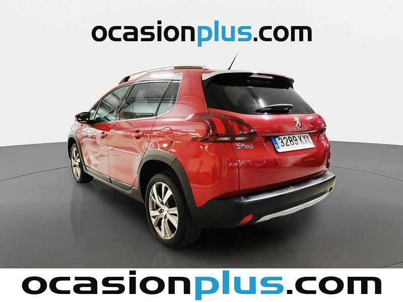 Usado Peugeot 2008 Allure 100 CV (73 kW) 2019 Rojo SUV