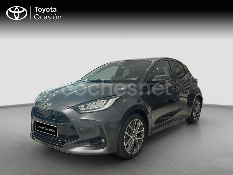 Gris / plata Nuevo 2025 Toyota Yaris Hybrid Style Berlina | 23.900 € (Precio justo) - Imagen 1/4