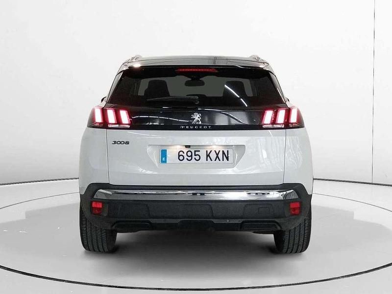 Usado Peugeot 3008 Allure 132 CV (97 kW) 2019 Blanco SUV