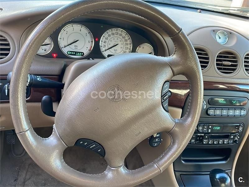 Usado Chrysler 300M 254 CV (186 kW) 1998 Azul Berlina