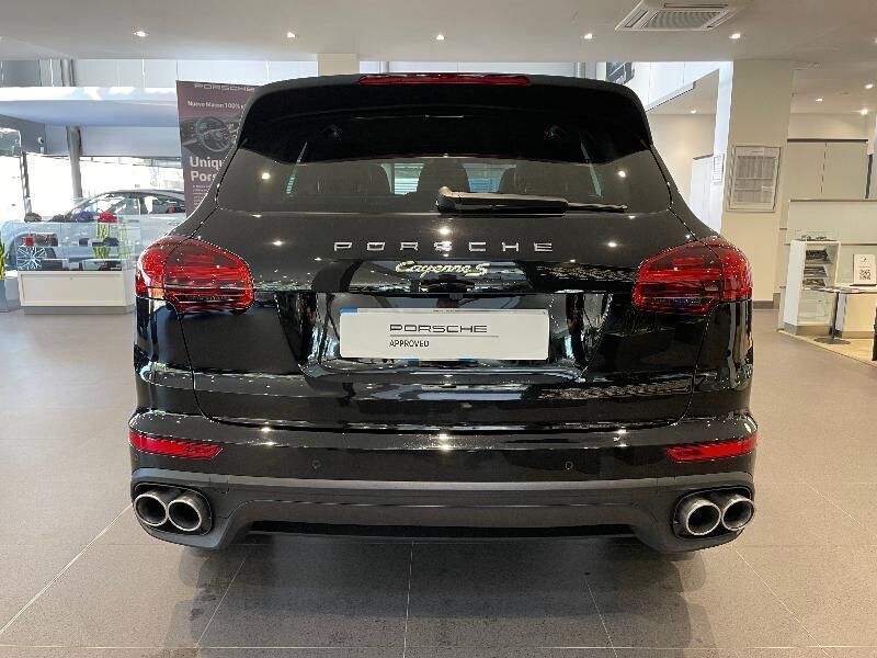 Usado Porsche Cayenne S E-Hybrid 416 CV (305 kW) 2015 Negro SUV