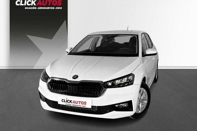 Usado Skoda Fabia Ambition 110 CV (80 kW) 2024 Negro Utilitario