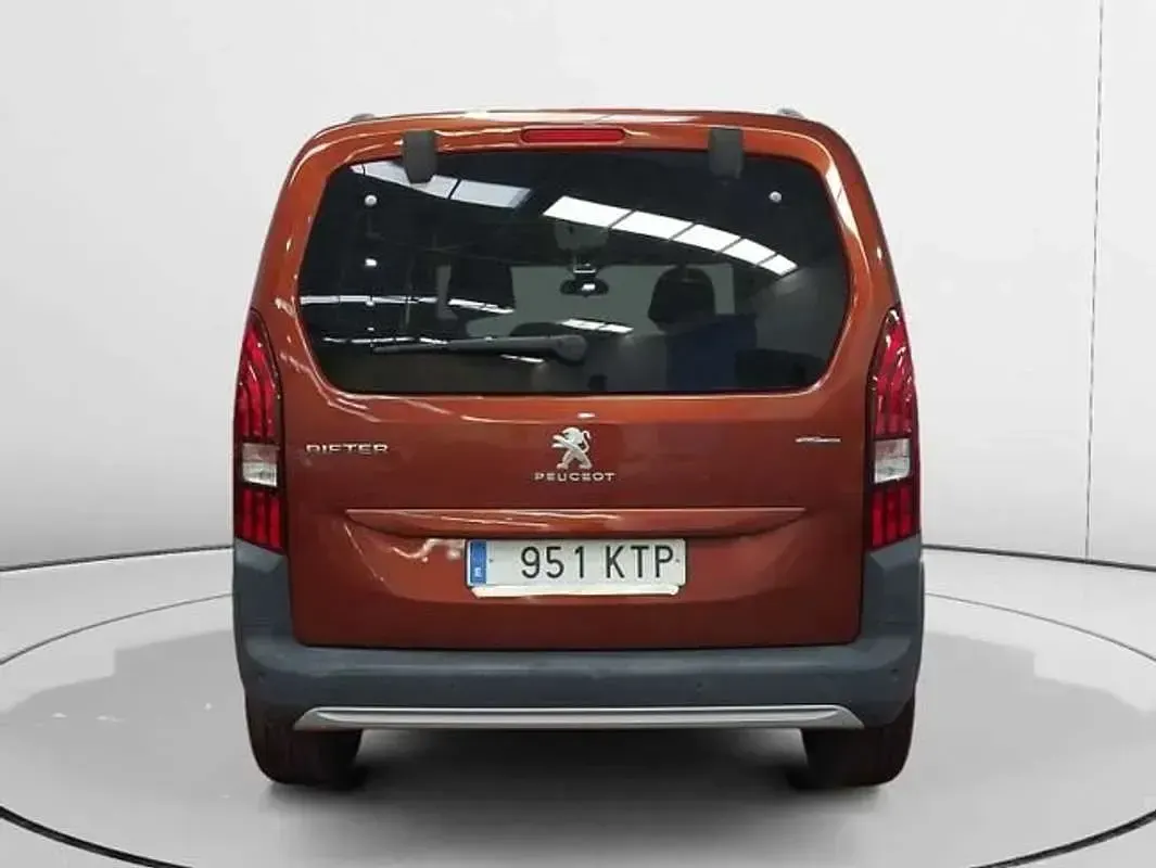 Usado Peugeot Rifter GT-line 131 CV (96 kW) 2019 Marrón Monovolumen