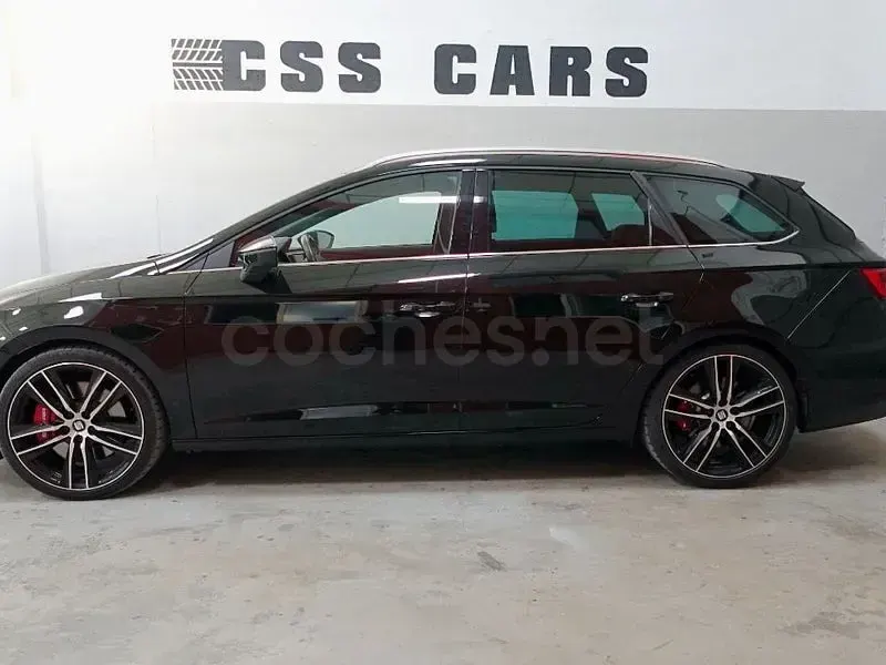 Usado Seat Leon CUPRA 300 CV (220 kW) 2017 Negro Familiar