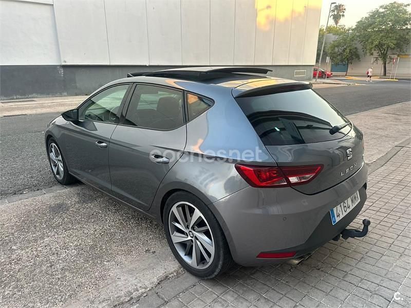 Usado Seat Leon FR 184 CV (135 kW) 2015 Gris / plata Berlina