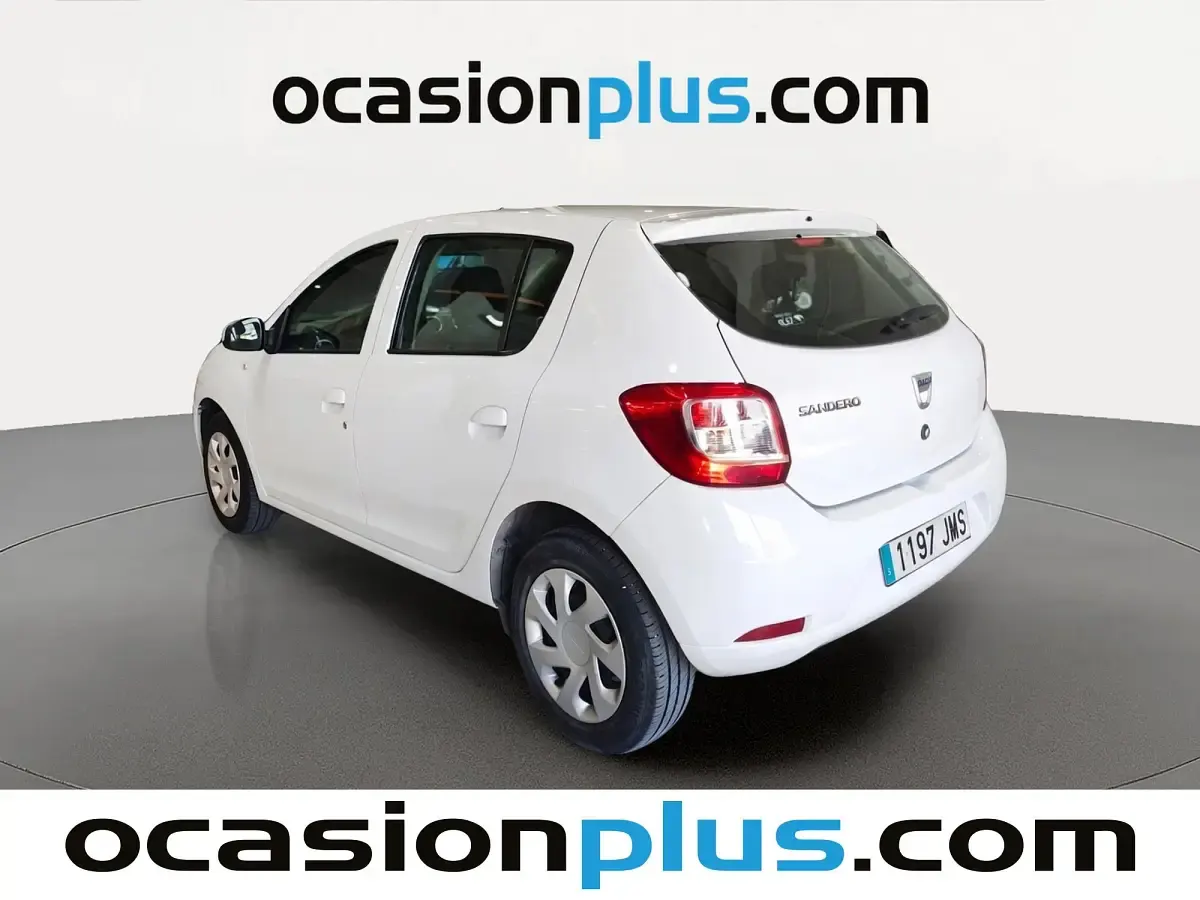 Usado Dacia Sandero Lauréate 90 CV (66 kW) 2016 Blanco Utilitario