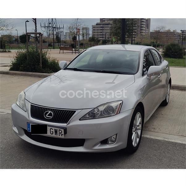 Usado Lexus IS220d 177 CV (130 kW) 2010 Gris / plata Berlina