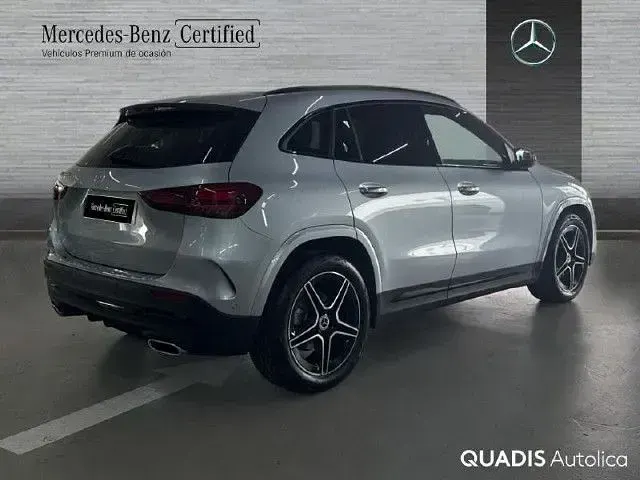 Nuevo Mercedes GLA200 150 CV (110 kW) 2025 Plata hightech SUV