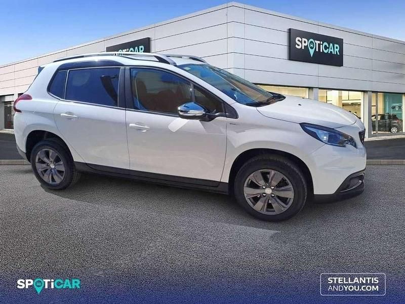 Usado Peugeot 2008 Style 100 CV (73 kW) 2018 Blanco SUV