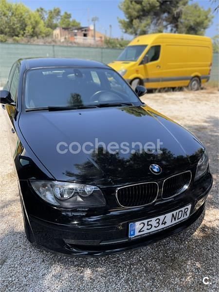 Rojo Usado 2011 BMW 116 Utilitario | 6500 € (Super precio) - Imagen 1/4