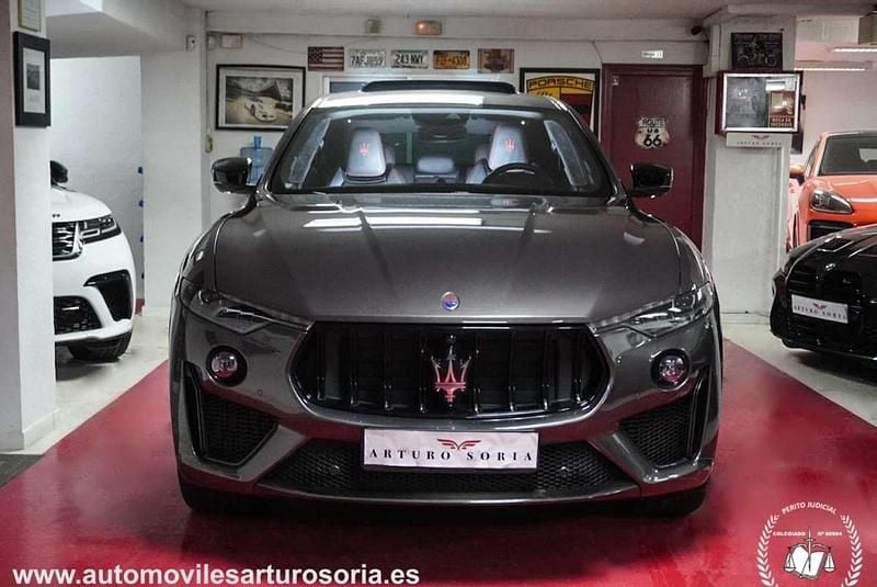 Usado Maserati Levante 579 CV (425 kW) 2020 Gris SUV