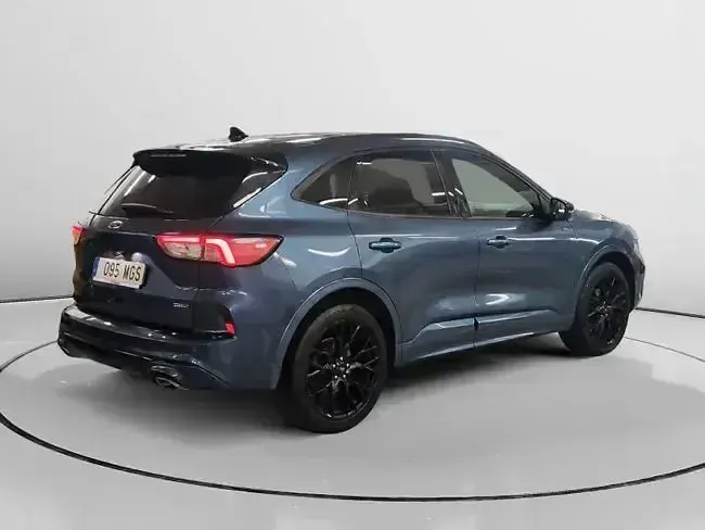 Usado Ford Kuga ST-Line X 225 CV (165 kW) 2023 Azul SUV