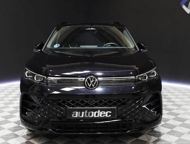 Usado VW Tiguan R-line 150 CV (110 kW) 2024 Negro SUV