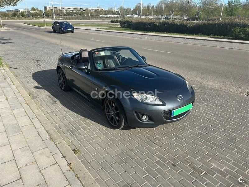 Usado Mazda MX5 126 CV (92 kW) 2012 Gris / plata Descapotable