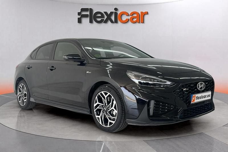 Negro Usado 2025 Hyundai i30 N Line Utilitario | 19.790 € (Precio justo) - Imagen 1/4