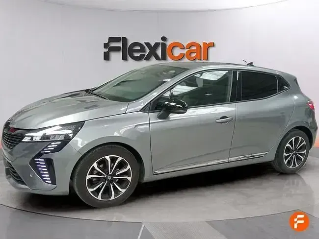 Usado Renault Clio Equilibre 90 CV (66 kW) 2024 Gris Utilitario