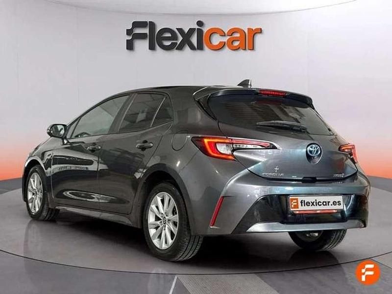 Usado Toyota Corolla Active 140 CV (102 kW) 2023 Gris Utilitario