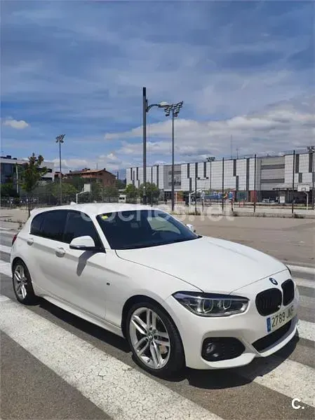 Usado BMW 118 Comfort Edition 143 CV (105 kW) 2016 Blanco Utilitario